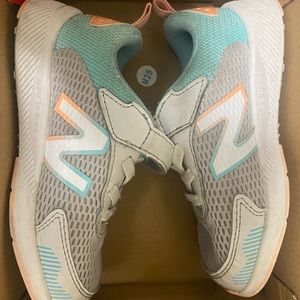 My daughter doesn’t fit anymore. Shoes are worn a few times.